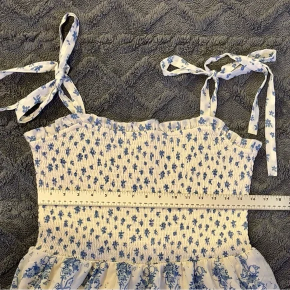 Francesca's Blue and White Patterned Midi Dress - Picture 3 of 7